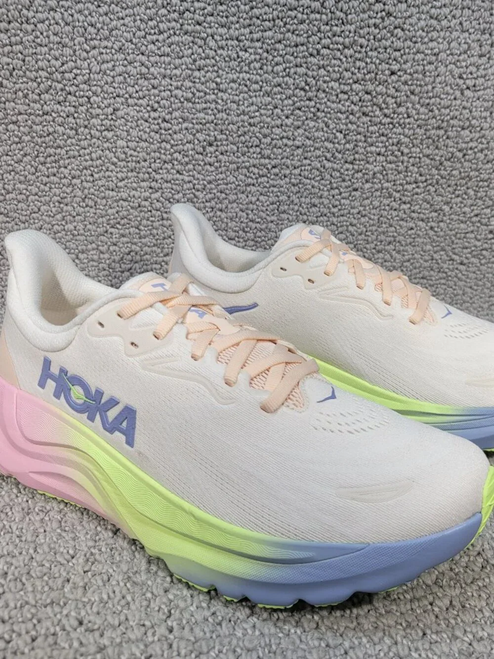 Hoka One One Arahi 8 Women's Size 7.5B alabaster / tangerine glow 1168691 ARTN